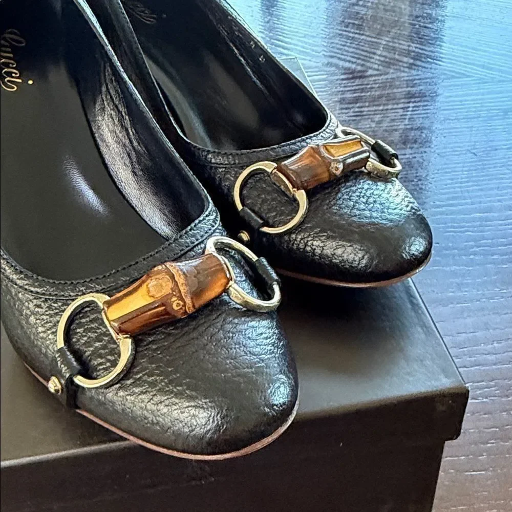 Gucci Black Leather Heels with Brown Accents